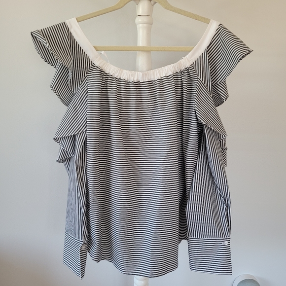 LAUNDRY by Shelli Segal Off the Shoulder Ruffle Blouse - Picture 10 of 16